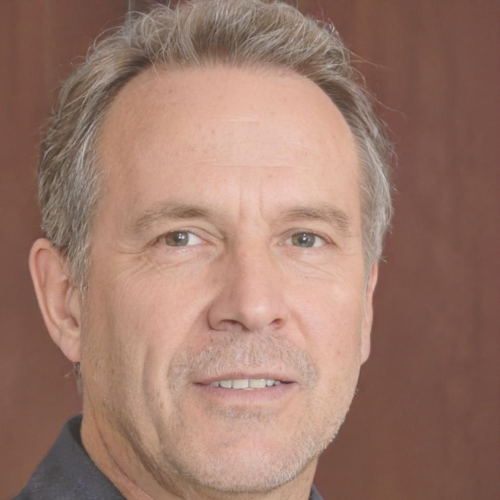 Dmitri Volkov, Investment Strategy Director